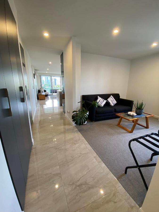 Serenity Surfers Paradise Gold Coast Buitenkant foto