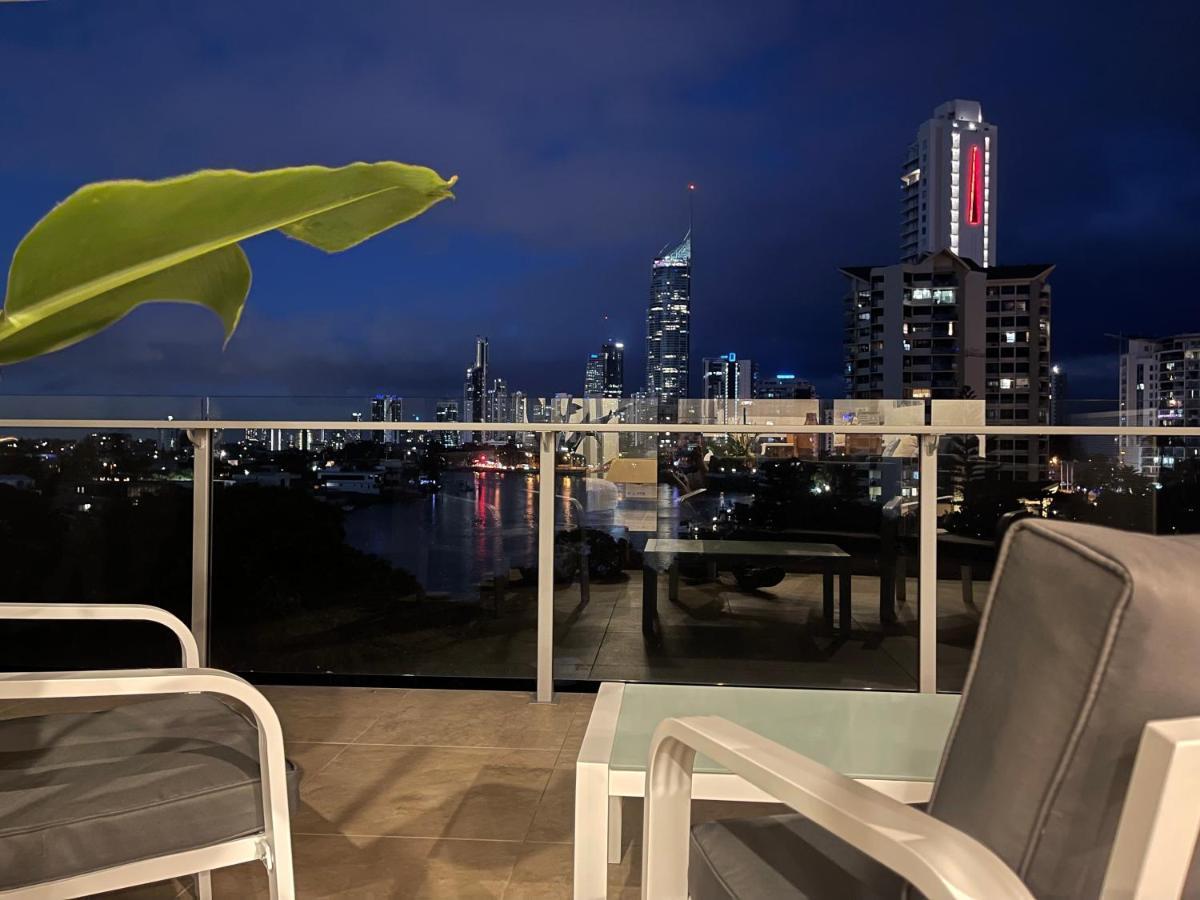 Serenity Surfers Paradise Gold Coast Buitenkant foto