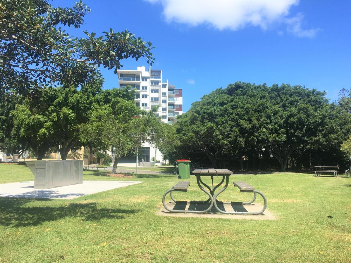 Serenity Surfers Paradise Appartement Gold Coast Buitenkant foto